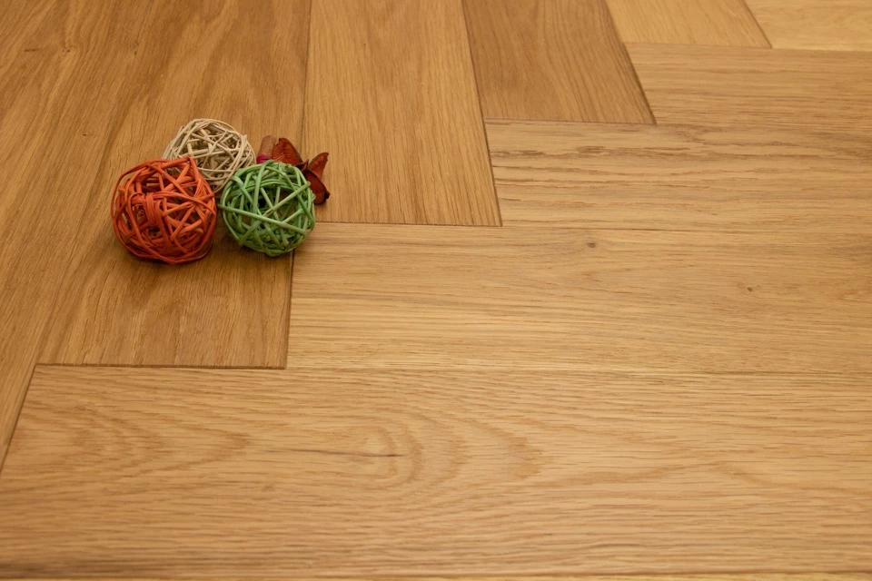 Prime Engineered Flooring Oak Herringbone Brushed Uv Matt Lacquered 14/3mm By 120mm By 600mm 3 Prime Engineered Flooring Oak Herringbone Brushed Uv Matt Lacquered 14/3mm By 120mm By 600mm