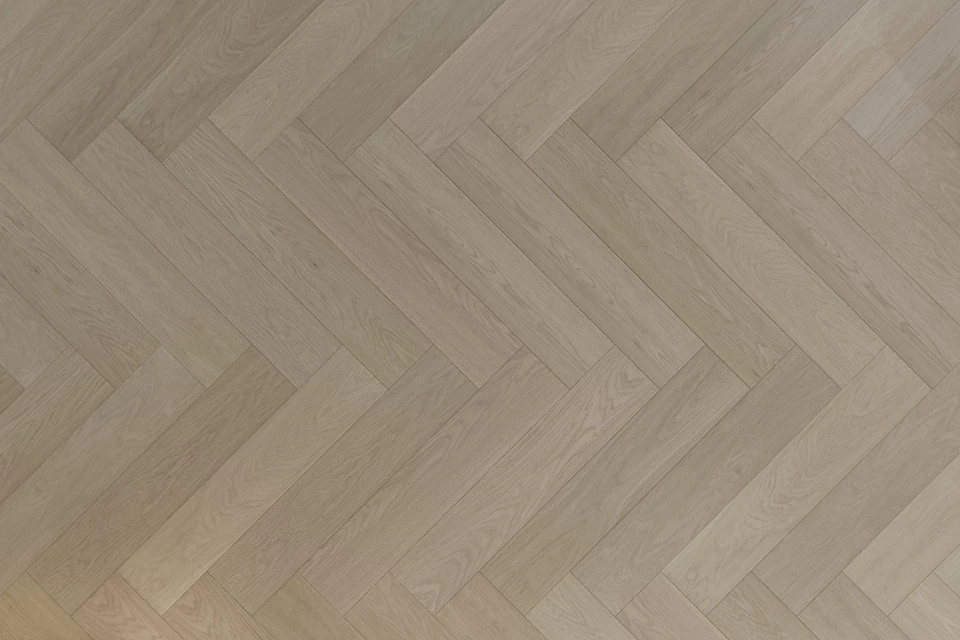 Prime Engineered Flooring Oak Herringbone Ribolla Brushed Uv Matt Lacquered 14/3mm By 90mm By 450mm 7 Prime Engineered Flooring Oak Herringbone Ribolla Brushed Uv Matt Lacquered 14/3mm By 90mm By 450mm - Image 5