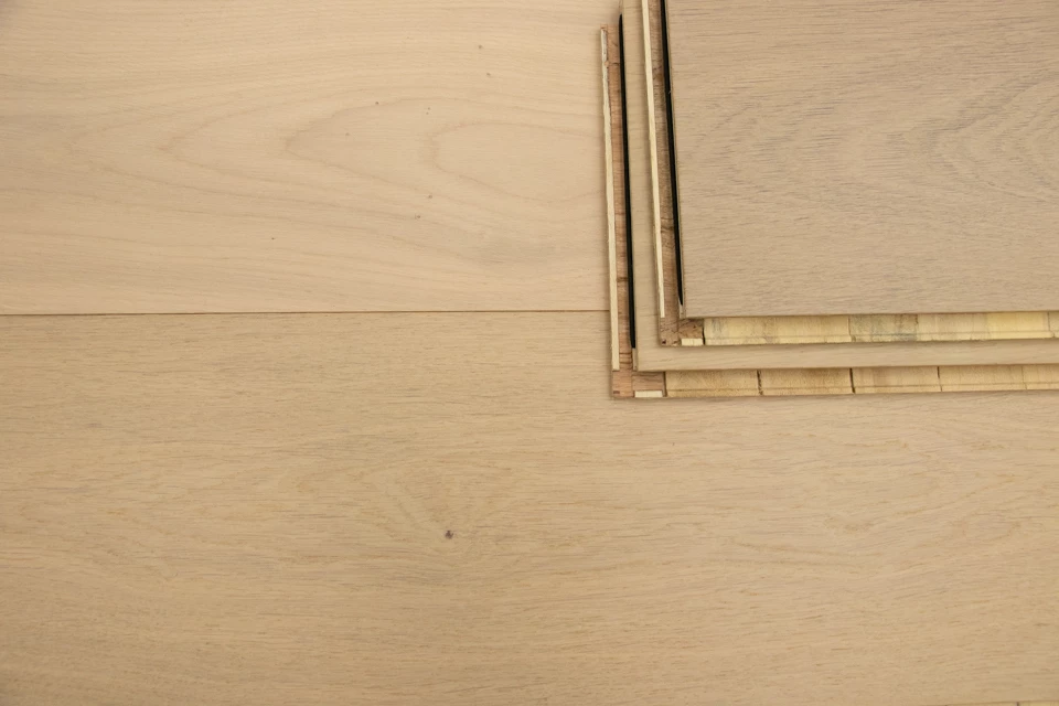 Natural Engineered Flooring Oak Click B2 Non Visible Uv Lacquered 14/3mm By 190mm By 1900mm 5 Natural Engineered Flooring Oak Click B2 Non Visible Uv Lacquered 14/3mm By 190mm By 1900mm - Image 3