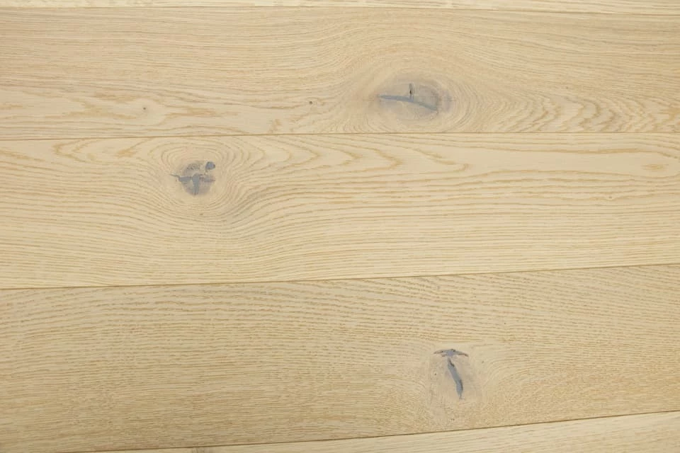 Natural Engineered Flooring Oak Polar Light Sand Brushed UV Oiled 14/4mm By 250mm By 790-2400mm FSC 100% Certificate : NC-COC-054381 7 Natural Engineered Flooring Oak Polar Light Sand Brushed UV Oiled 14/4mm By 250mm By 790-2400mm FSC 100% Certificate : NC-COC-054381 - Image 5
