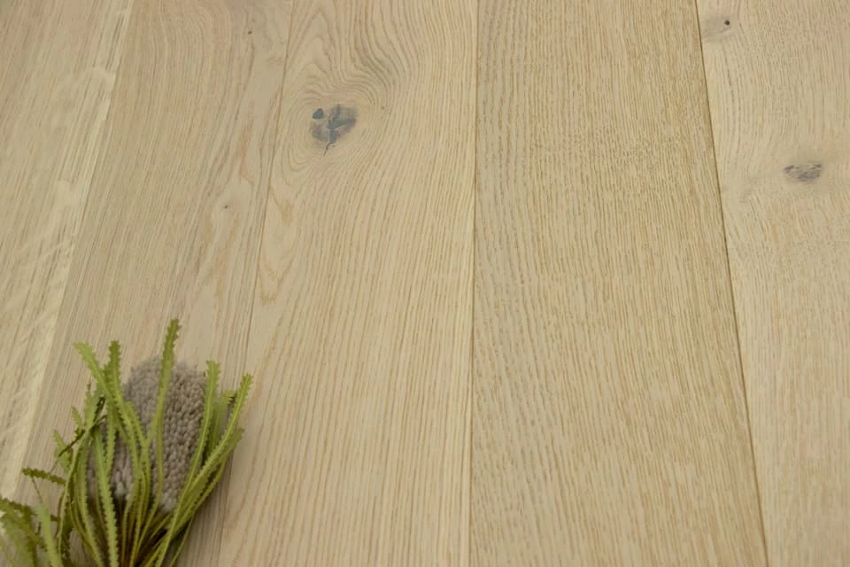 Natural Engineered Flooring Oak Polar Light Sand Brushed UV Oiled 14/4mm By 250mm By 790-2400mm FSC 100% Certificate : NC-COC-054381 3 Natural Engineered Flooring Oak Polar Light Sand Brushed UV Oiled 14/4mm By 250mm By 790-2400mm FSC 100% Certificate : NC-COC-054381