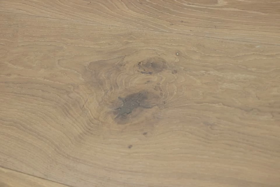 Natural Engineered Flooring Oak Bespoke NO3 Hardwax Oiled 16/4mm By 220mm By 1500-2400mm 6 Natural Engineered Flooring Oak Bespoke NO3 Hardwax Oiled 16/4mm By 220mm By 1500-2400mm - Image 4