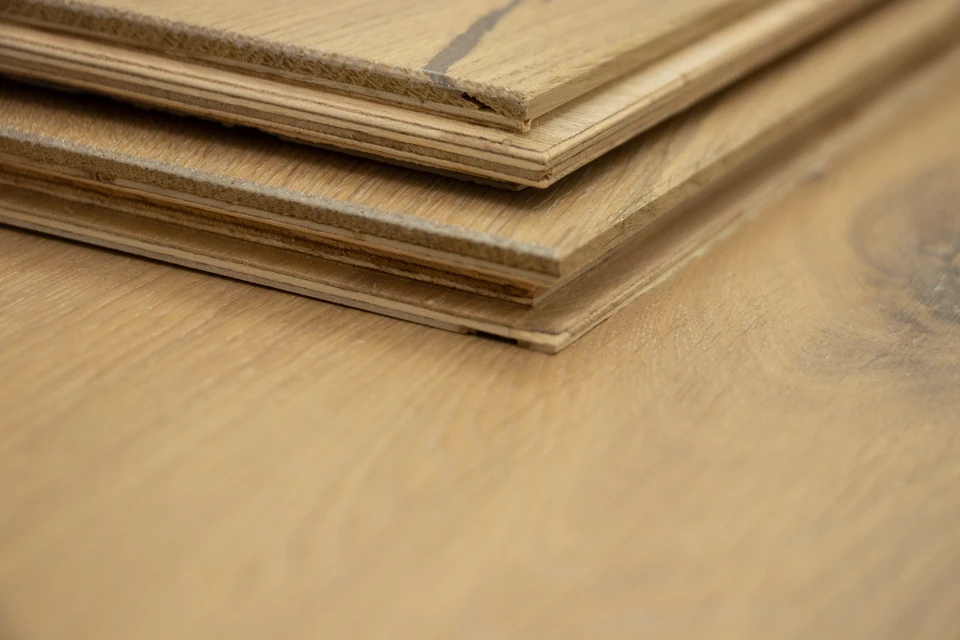 Natural Engineered Flooring Oak Bespoke Project Hardwax Oiled 16/4mm By 220mm By 1500-2400mm 7 Natural Engineered Flooring Oak Bespoke Project Hardwax Oiled 16/4mm By 220mm By 1500-2400mm - Image 5