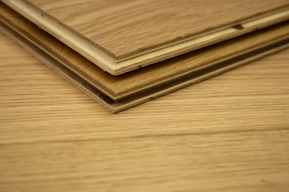 Natural Engineered Flooring Oak Brushed UV Matt Lacquered 14/4mm By 250mm By 790-2400mm FSC 8 Natural Engineered Flooring Oak Brushed UV Matt Lacquered 14/4mm By 250mm By 790-2400mm FSC - Image 6