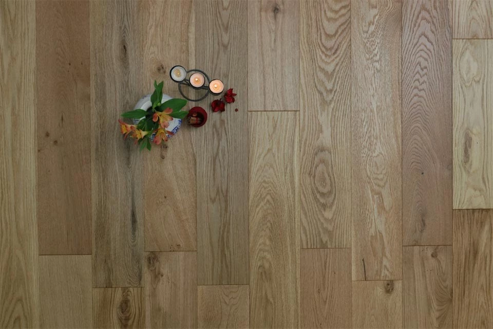 Natural Engineered Flooring Oak UV Oiled 20/5mm By 180mm By 1900mm 6 Natural Engineered Flooring Oak UV Oiled 20/5mm By 180mm By 1900mm - Image 4