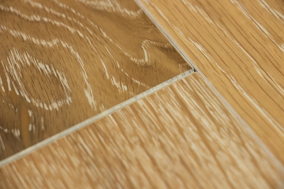 Natural Engineered Flooring Oak Click White Wash Smoked Brushed UV Lacquered 14/3mm By 190mm By 1900mm 5 Natural Engineered Flooring Oak Click White Wash Smoked Brushed UV Lacquered 14/3mm By 190mm By 1900mm - Image 3