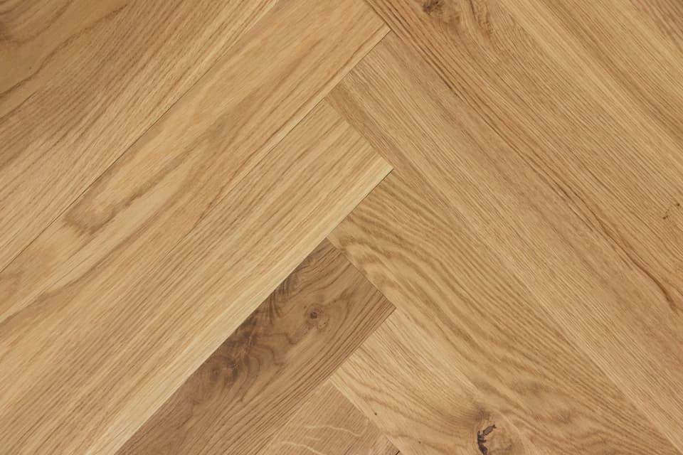 Natural Engineered Flooring Oak Herringbone Brushed UV Oiled 11/3mm By 70mm By 350mm 4 Natural Engineered Flooring Oak Herringbone Brushed UV Oiled 11/3mm By 70mm By 350mm - Image 2