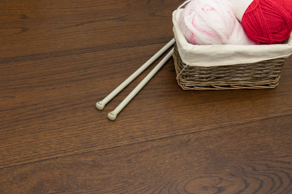 Natural Engineered Oak Coffee Brushed UV Oiled 15/4mm By 220mm By 2200mm 5 Natural Engineered Oak Coffee Brushed UV Oiled 15/4mm By 220mm By 2200mm - Image 3