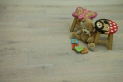 Natural Engineered Flooring Oak Sunny White Brushed UV Oiled 14/3mm By 190mm By 1900mm -Wood Sales Store natural engineered oak sunny white uv oiled 14 3mm by 150mm by 400 1500mm fl657 0002 6 6