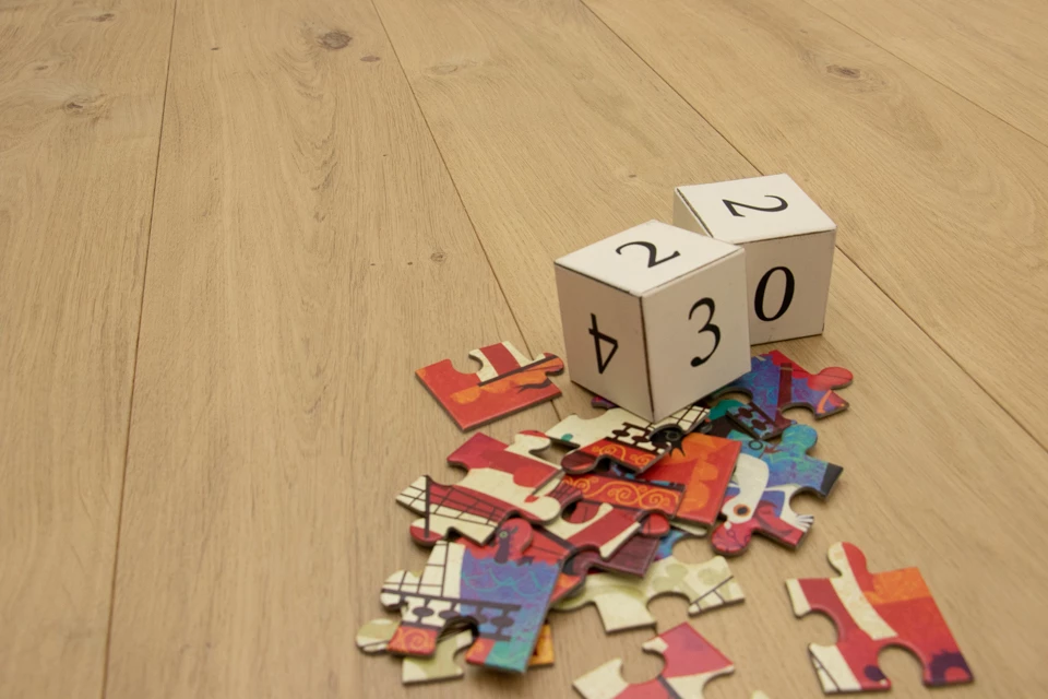 Natural Engineered Flooring Oak Click Non Visible UV Lacquered 14/3mm By 190mm By 1900mm - Image 2