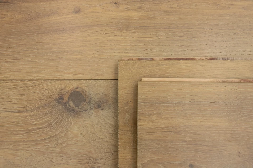 Natural Engineered Flooring Oak Bespoke Silver Tiger Hardwax Oiled 16/4mm By 220mm By 1300-2400mm - Image 4