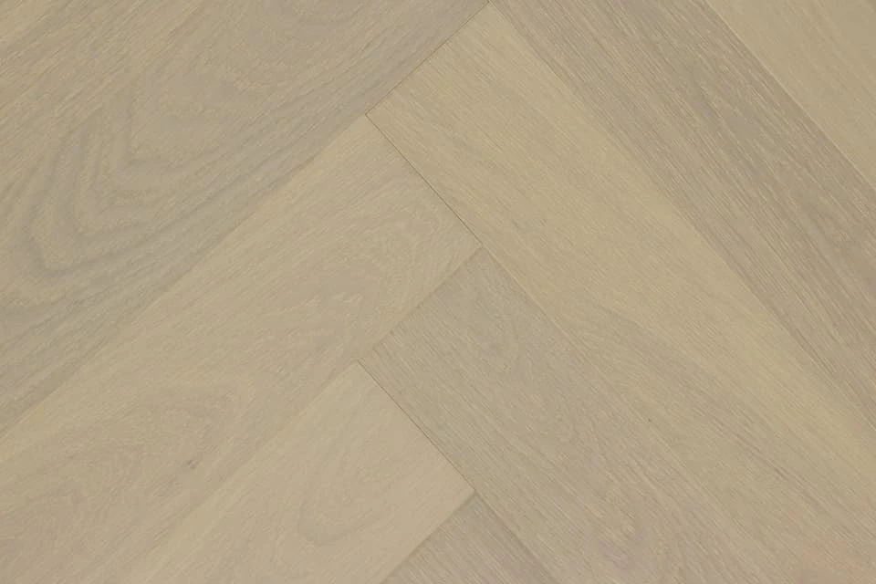 Prime Engineered Flooring Oak Herringbone Double White Brushed UV Matt Lacquered 14/3mm By 98mm By 490mm 6 Prime Engineered Flooring Oak Herringbone Double White Brushed UV Matt Lacquered 14/3mm By 98mm By 490mm - Image 4