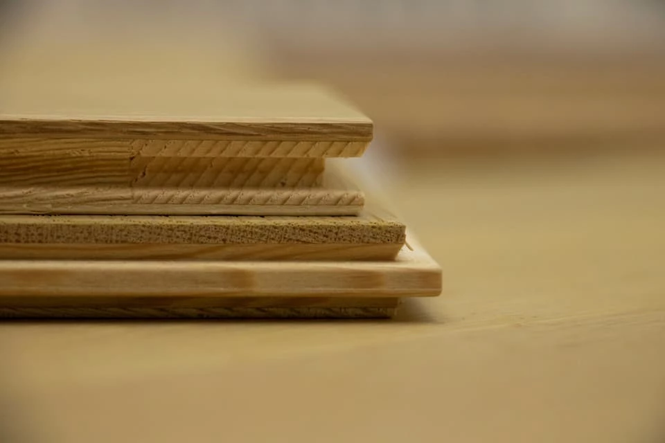 Prime Engineered Flooring Oak Herringbone Non Visible Brushed UV Matt Lacquered 14/3mm By 98mm By 490mm 8 Prime Engineered Flooring Oak Herringbone Non Visible Brushed UV Matt Lacquered 14/3mm By 98mm By 490mm - Image 6