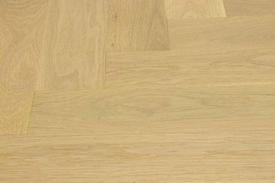 Prime Engineered Flooring Oak Herringbone Ribolla Brushed UV Matt Lacquered 14/3mm By 128mm By 600mm 6 Prime Engineered Flooring Oak Herringbone Ribolla Brushed UV Matt Lacquered 14/3mm By 128mm By 600mm - Image 4