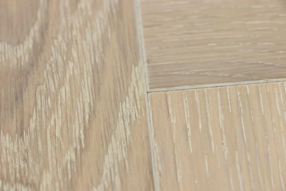 Select Engineered Flooring Oak Herringbone Sunny White Brushed UV Oiled 14/3mm By 128mm By 500mm 9 Select Engineered Flooring Oak Herringbone Sunny White Brushed UV Oiled 14/3mm By 128mm By 500mm - Image 7
