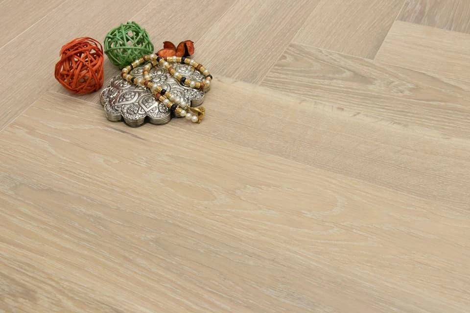 Select Engineered Flooring Oak Herringbone Sunny White Brushed UV Oiled 14/3mm By 128mm By 500mm 3 Select Engineered Flooring Oak Herringbone Sunny White Brushed UV Oiled 14/3mm By 128mm By 500mm