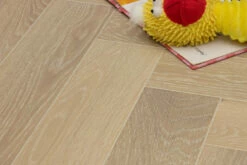 Select Engineered Flooring Oak Herringbone Sunny White Brushed UV Oiled 14/3mm By 128mm By 500mm 12 Select Engineered Flooring Oak Herringbone Sunny White Brushed UV Oiled 14/3mm By 128mm By 500mm -Wood Sales Store prime engineered oak herringbone sunny white brushed uv oiled 006 2