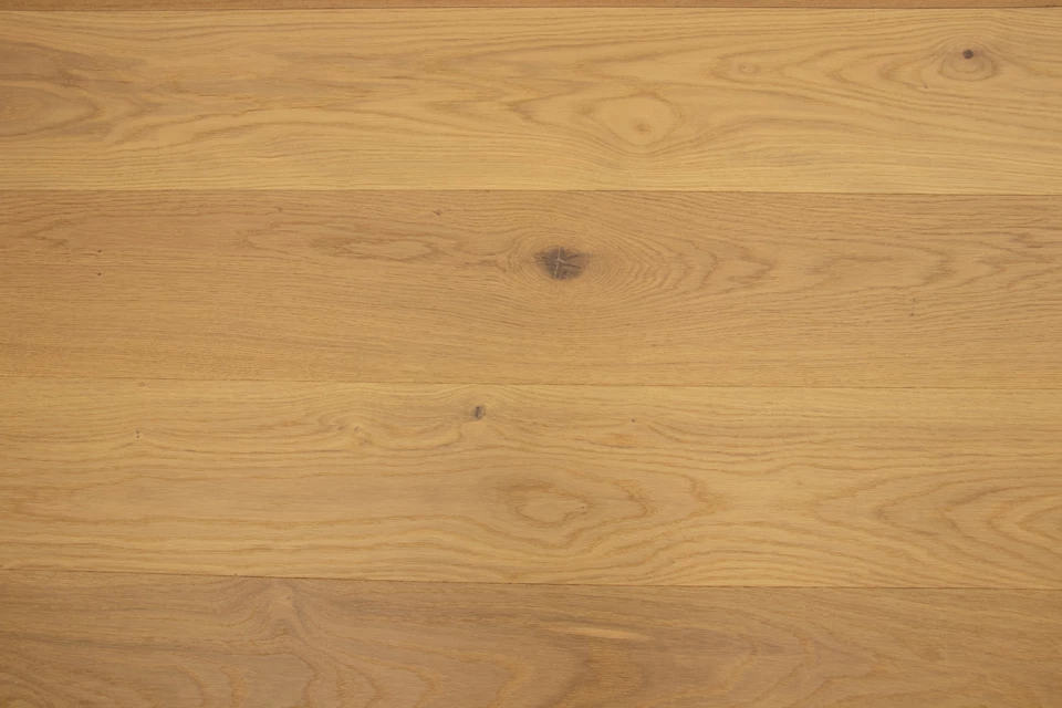 Prime Engineered Flooring Oak Non Visible Brushed UV Matt Lacquered Eco 14/3mm By 178mm By 1000-2400mm - Image 3