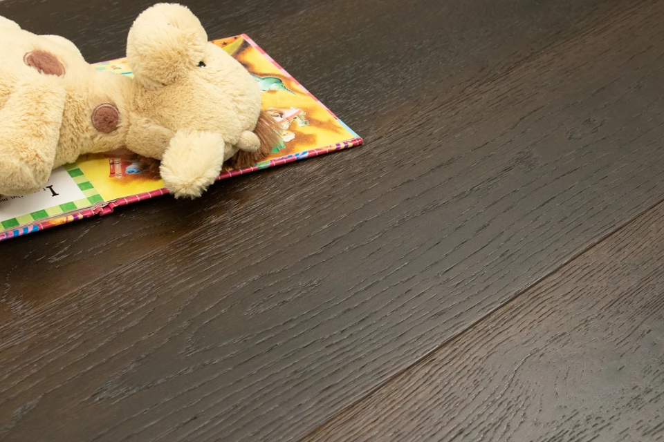 Natural Engineered Flooring Oak Espresso Piccolo Brushed Uv Oiled 14/3mm By 190mm By 400-1500 Mm 4 Natural Engineered Flooring Oak Espresso Piccolo Brushed Uv Oiled 14/3mm By 190mm By 400-1500 Mm - Image 2