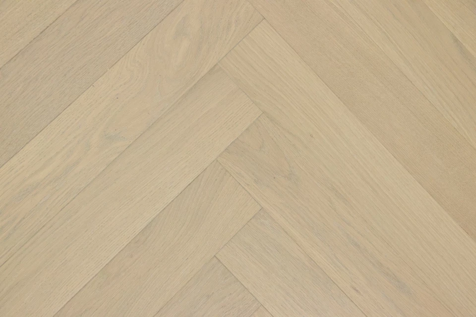 Natural Engineered Flooring Oak Herringbone Vienna Brushed Uv Lacquered 12/2mm By 90mm By 600mm 6 Natural Engineered Flooring Oak Herringbone Vienna Brushed Uv Lacquered 12/2mm By 90mm By 600mm - Image 4