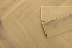 Natural Engineered Flooring Oak Herringbone White Cream Uv Oiled 14/3mm By 90mm By 450mm -Wood Sales Store whitecreamhb4